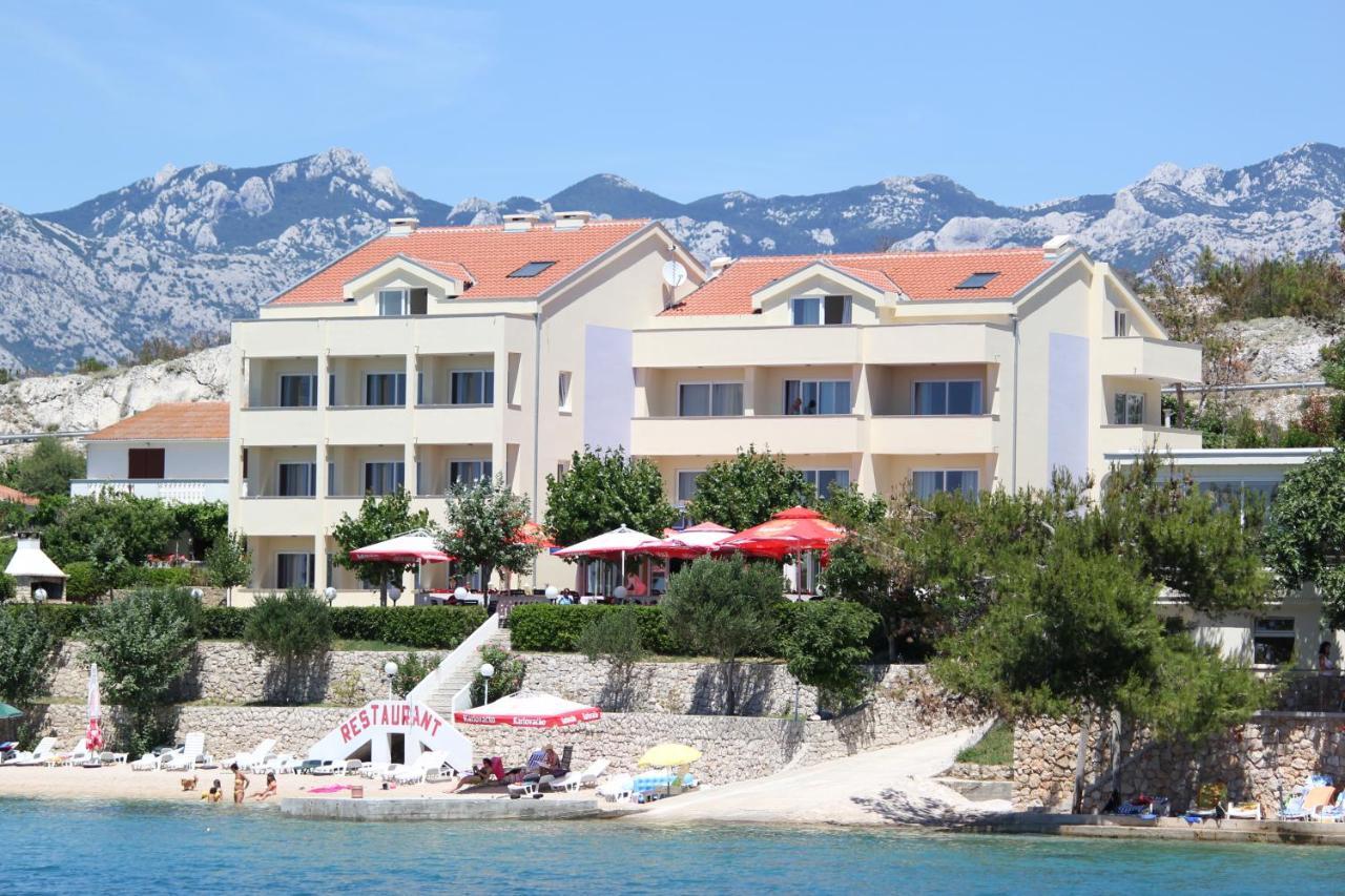 Pension Villa Rosa ルティナ エクステリア 写真